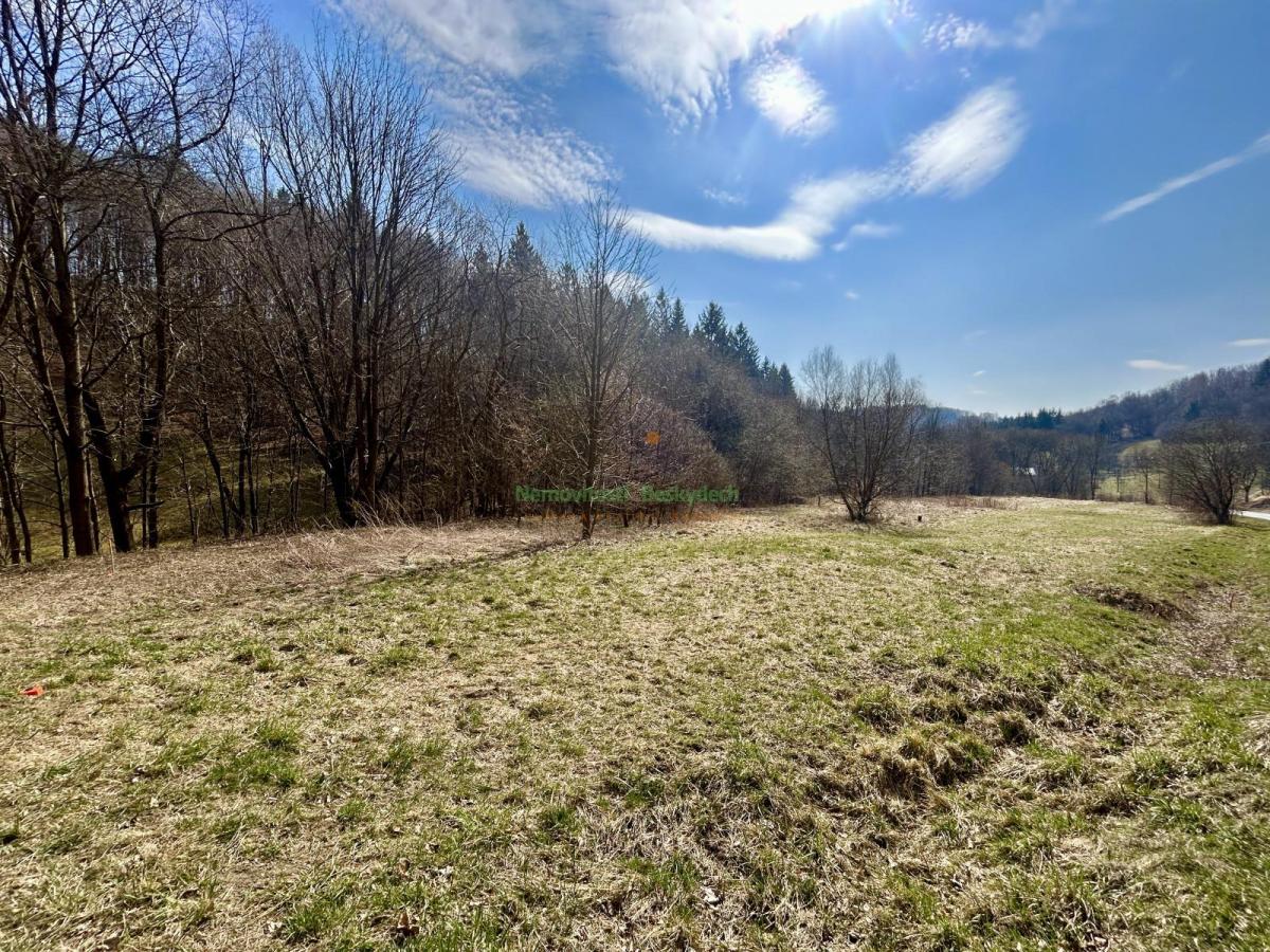 Stavební pozemek na Horní Jasence - Vsetín