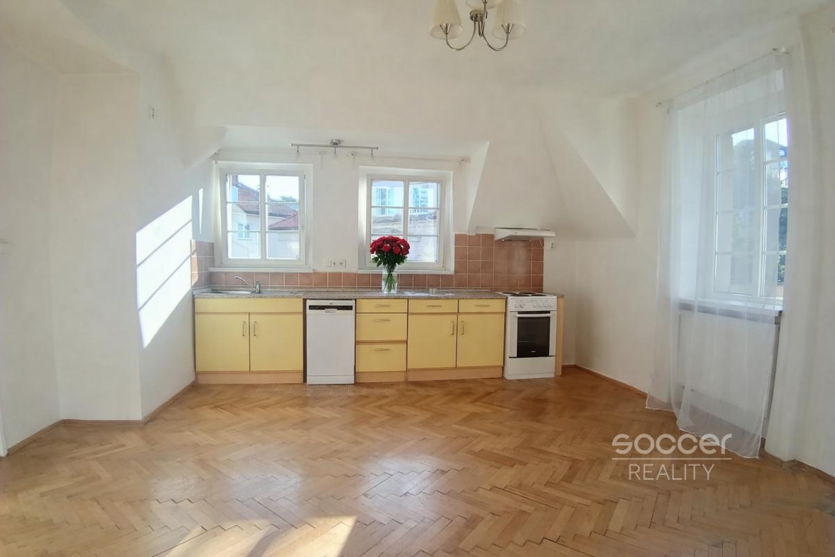 Pronájem krásného bytu 2+kk/B, 50 m2, Praha 4 - Podolí, ul. Pravá.