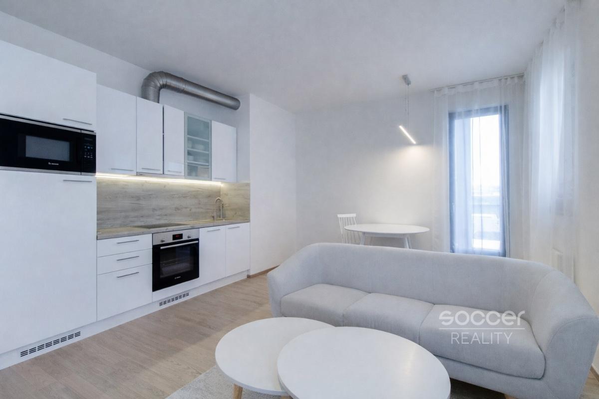 Pronájem bytu 2+kk, 48,4 m2 s balkonem 3,4 m2 a sklepem, Praha 7 – Holešovice, ul. Sanderova.