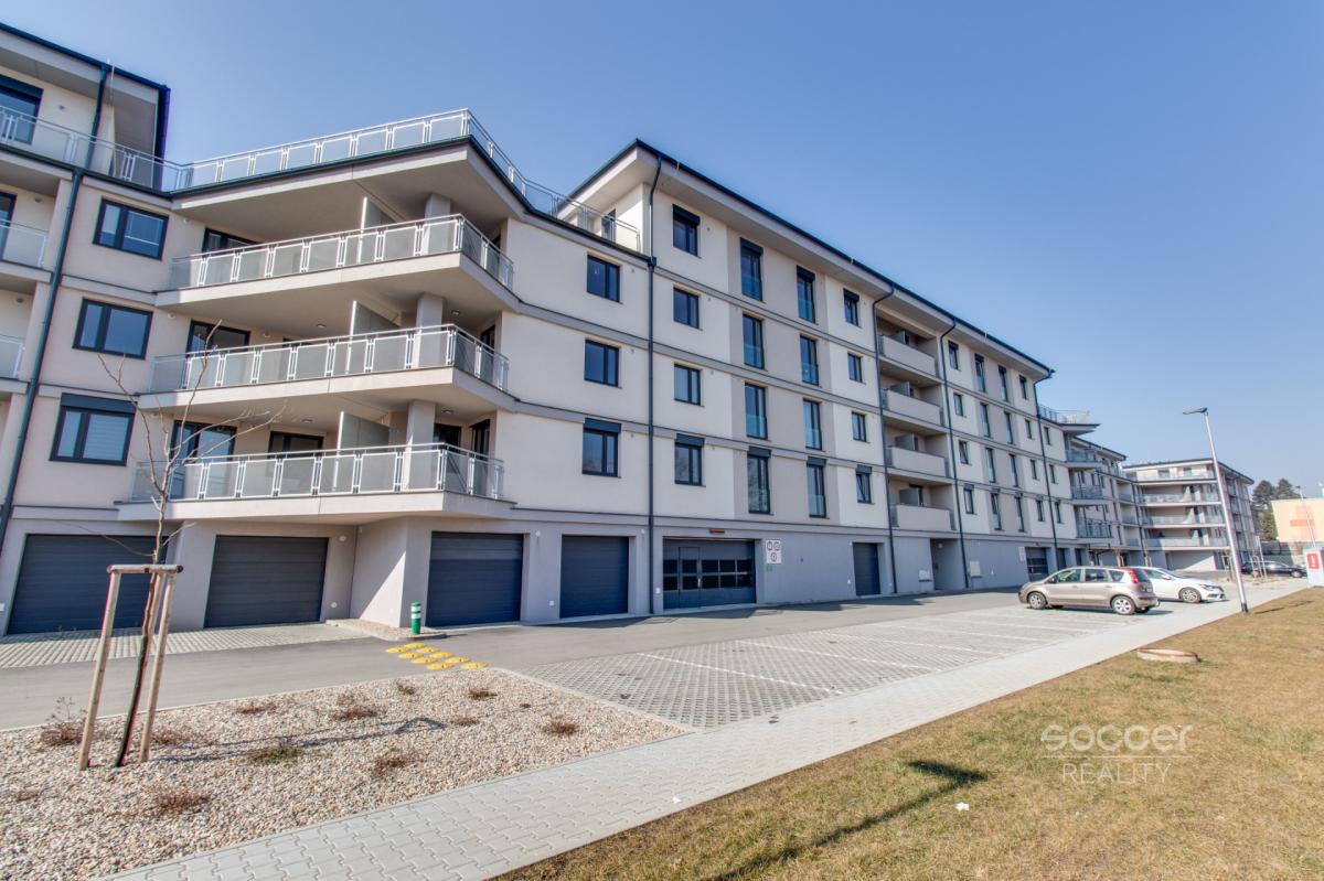 Pronájem bytu 1+kk/L/S, 34 m2, ul. Augustina Lukeše, Brandýs nad Labem.