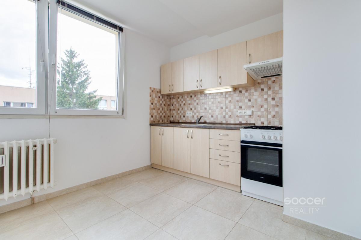 Pronájem velmi pěkného bytu 1+1/sklep, 34 m2, ul. Josefa Mánesa, Nymburk. 