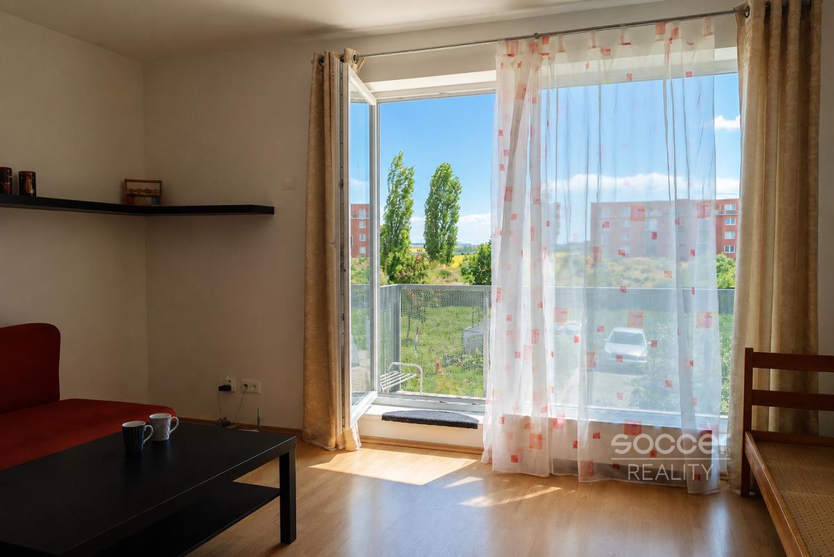 Pronájem bytu 1+kk/B/PS, 39 m2, ul. Žitná, Hostivice.