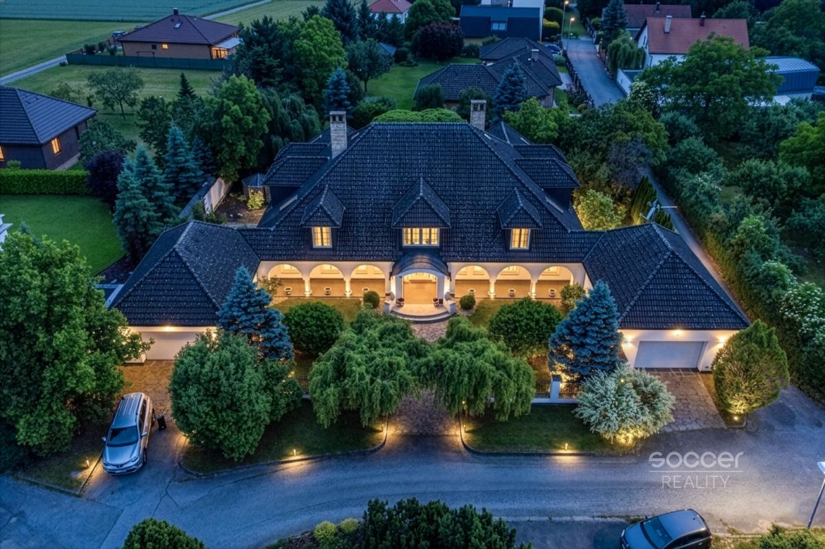 Luxusní vila v Říčanech – 8x za sebou nejlepším místě pro život v ČR