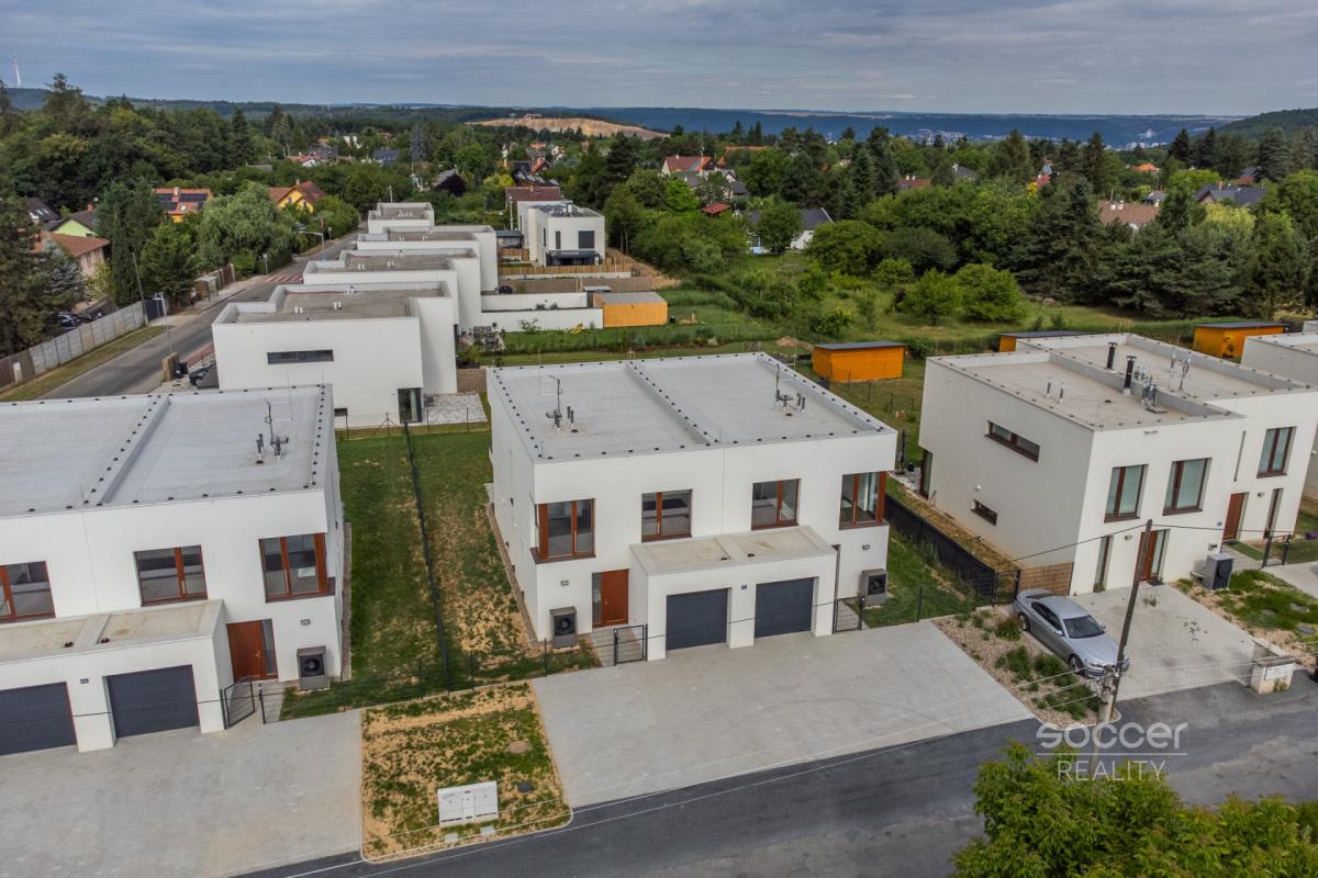 Pronájem rodinného domu v ulici Na širokém I, Ohrobec.