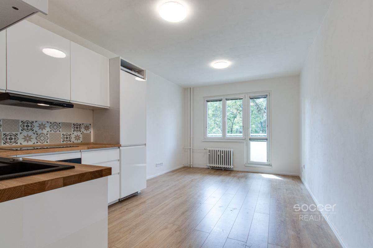 Pronájem bytu 3+kk/L/S, 56 m², Praha 6 – Vokovice, ul. Evropská