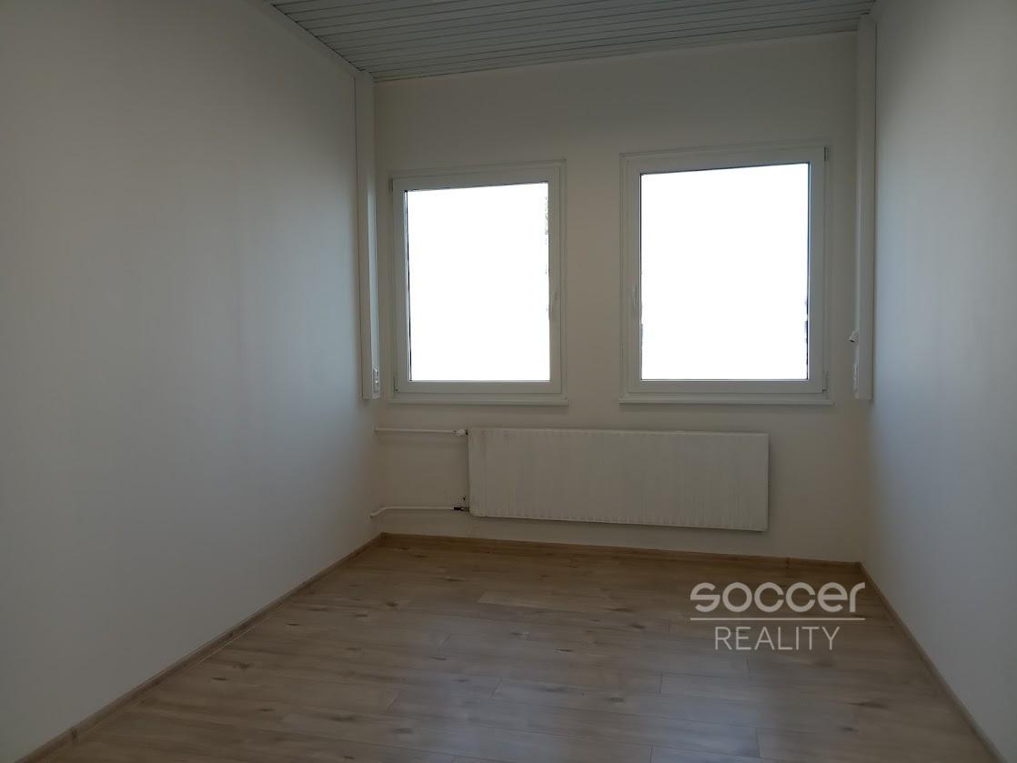 Pronájem kanceláře, 14 m2, Praha 10 - Dolní Měcholupy, ul. Ke Kablu