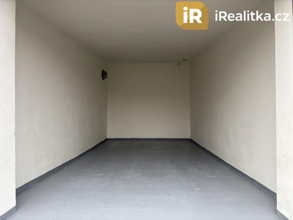 Prodej garáže, 18 m², Hodonín