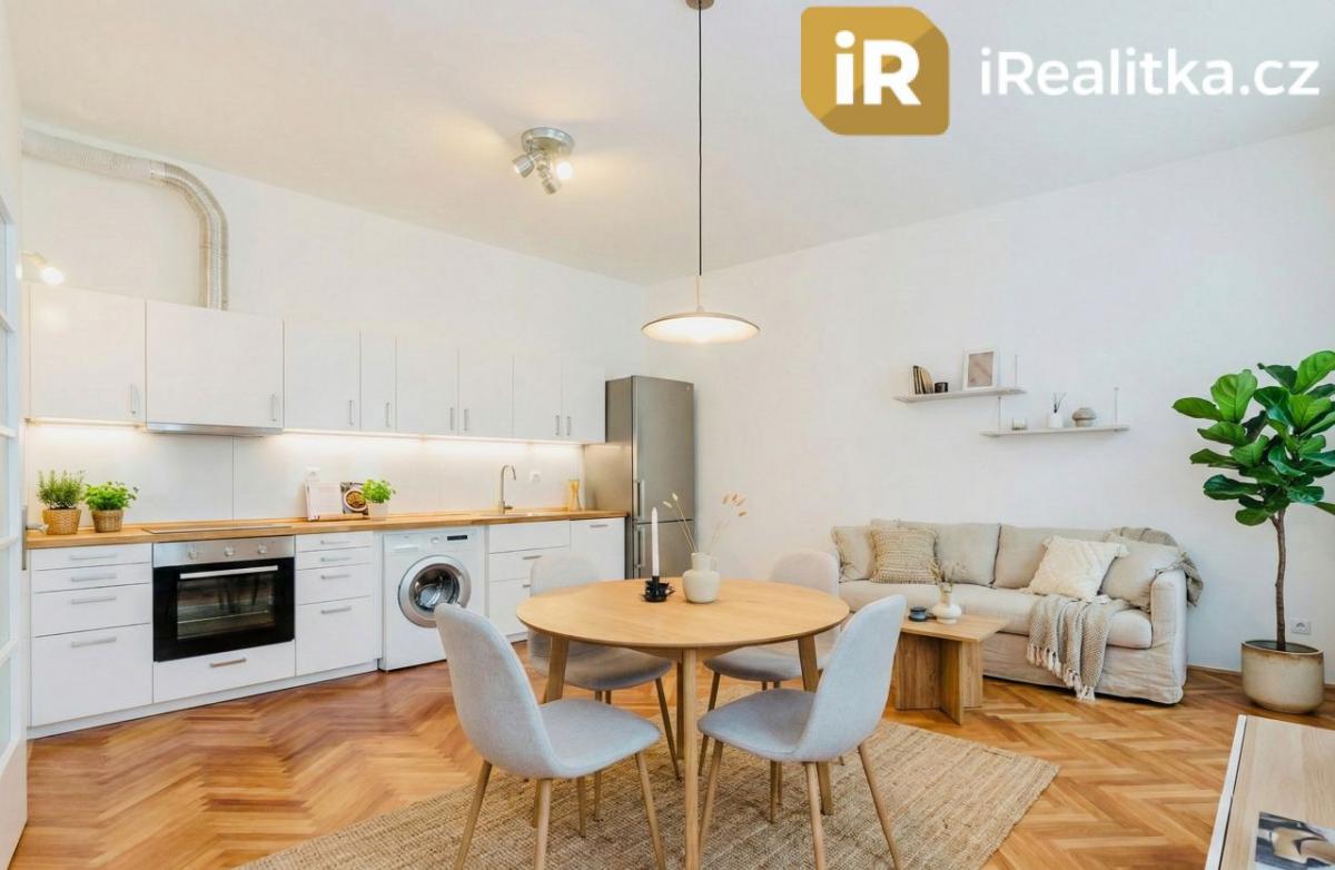 Prodej bytu, 2+kk, 50 m², Hradec Králové