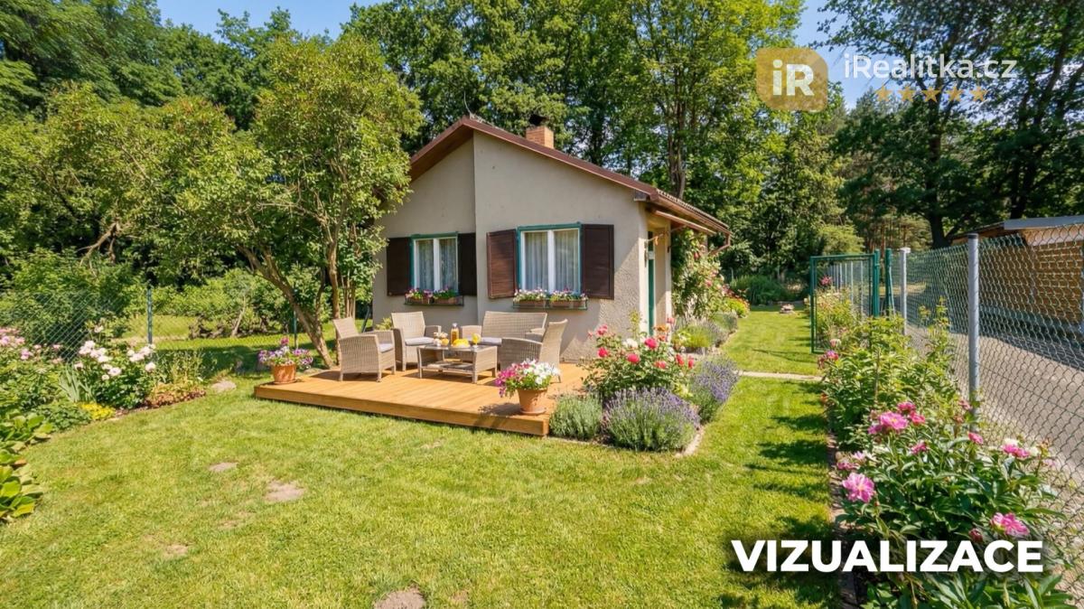 Prodej pozemku 873 m2 s chatou přímo u lesa - Hradec Králové