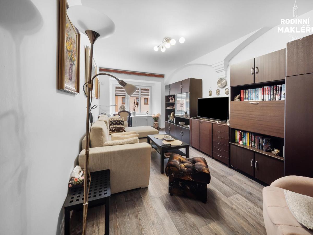 Prodej družstevního bytu 2+1 v centru Broumova