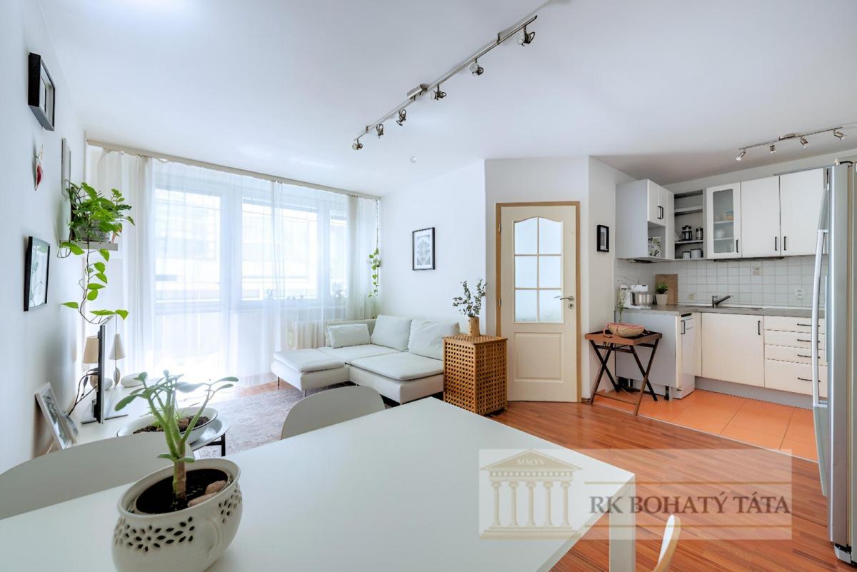 Byt Jeseniova (9 of 20)-fotor-.jpg