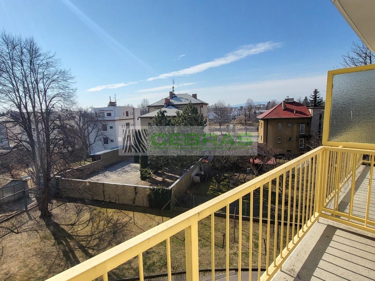 Výhled z balkonu u obývacího pokoje