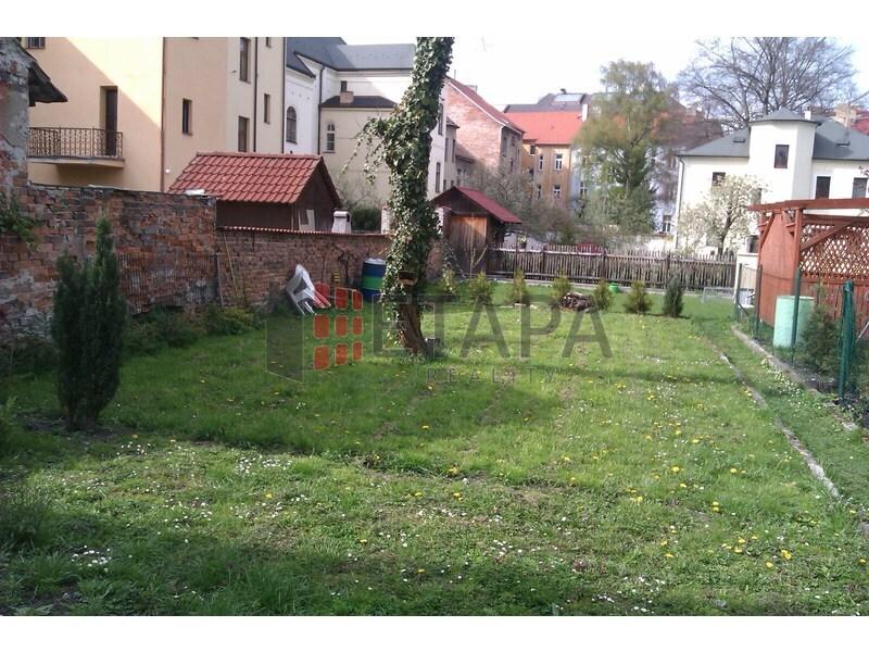 Pronájem rekonstruovaného bytu 2kk ve zděném domě v ul.Skuherského v Českých Budějovicích