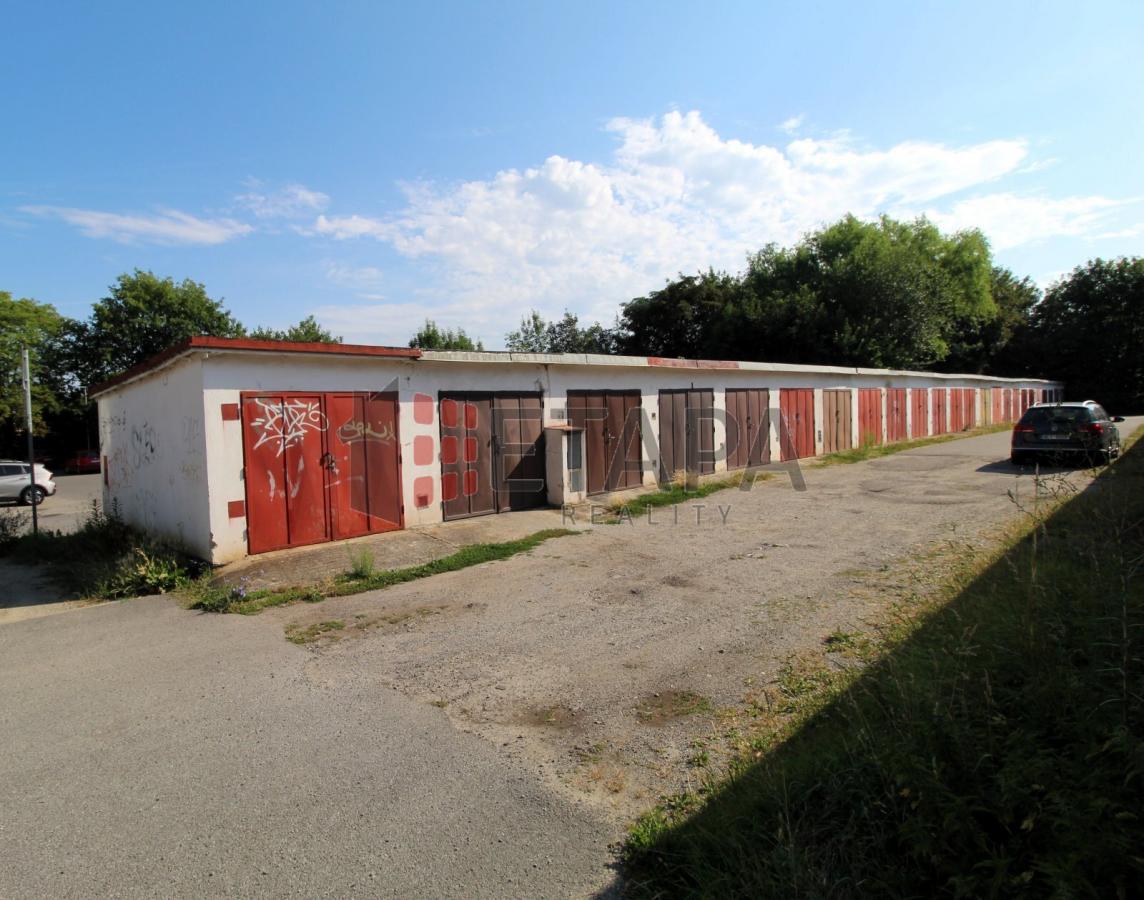 garáž