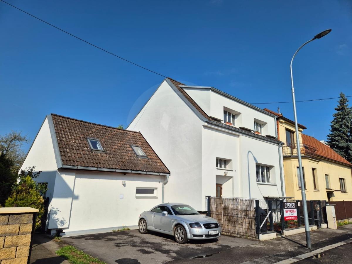 WhatsApp Image 2026-04-17 at 09.37.27.jpeg