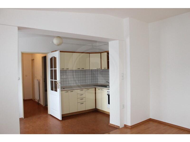 PRONÁJEM ZDĚNÉHO BYTU 3+1, KARLA IV., ČESKÉ BUDĚJOVICE