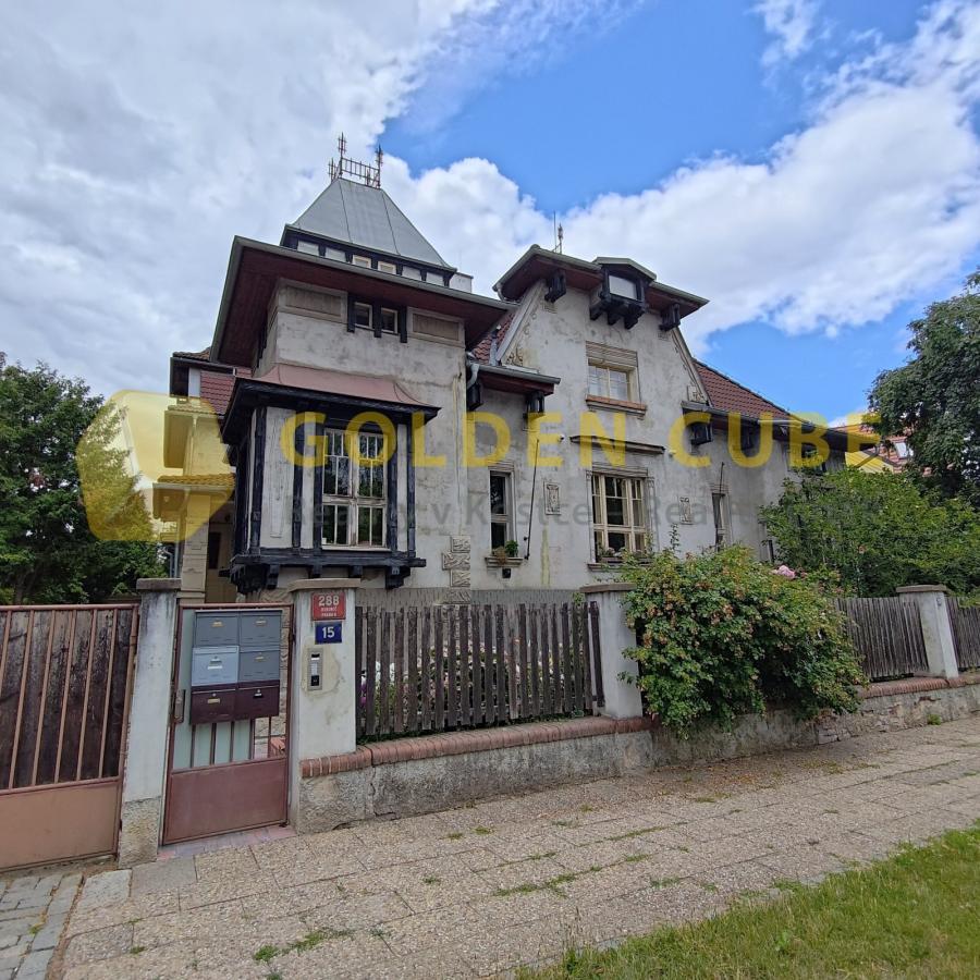 01 - Pohled na dům.jpg