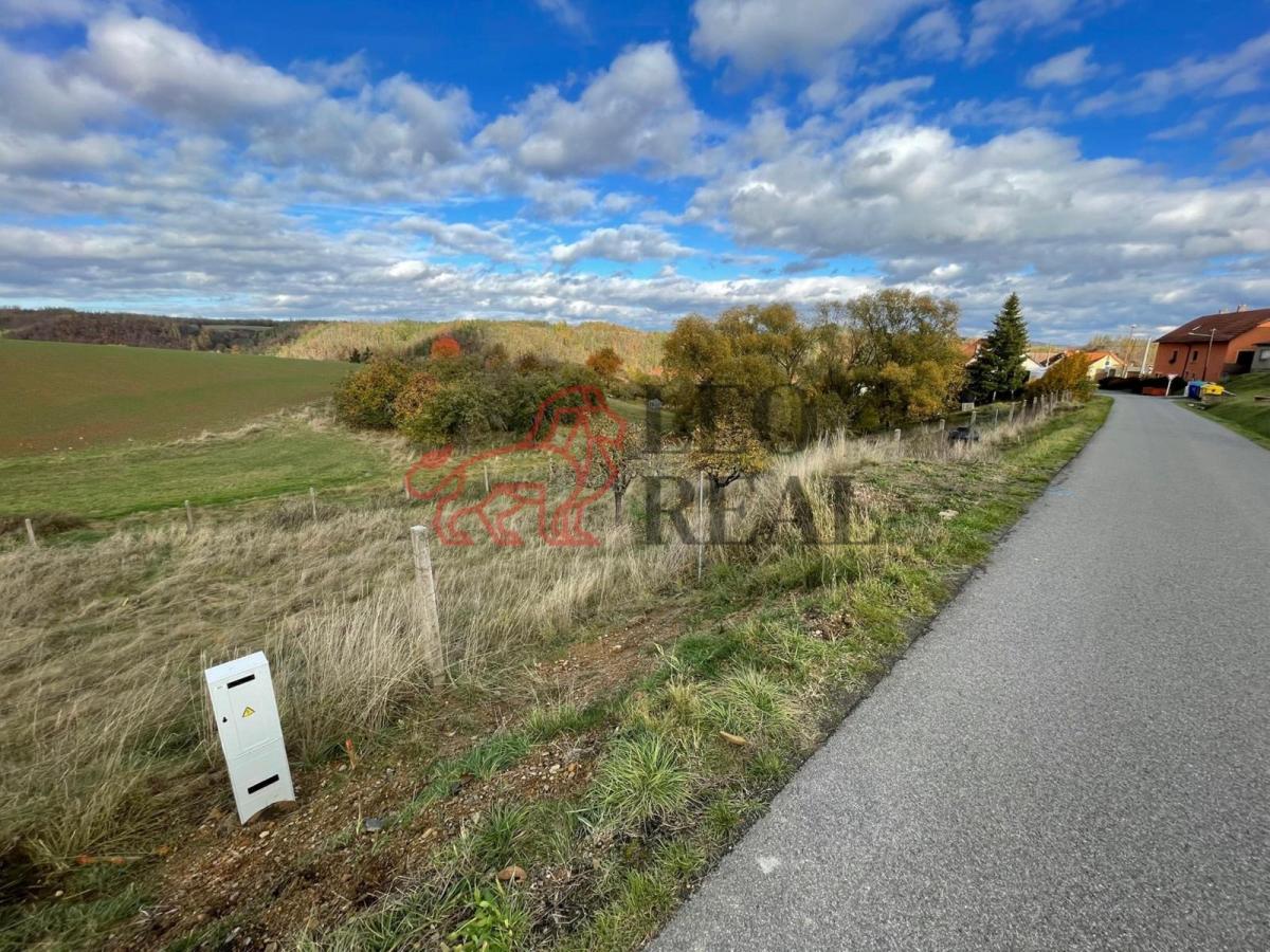 Otročiněves 1.jpeg