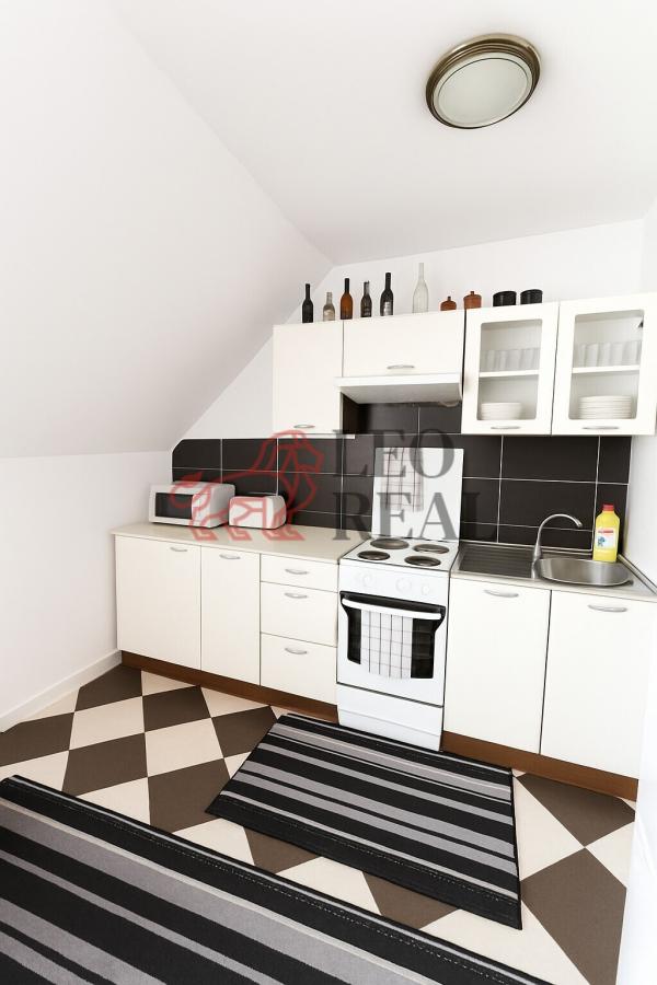 ChatGPT Image 25. 9. 2025 15_20_43.jpg