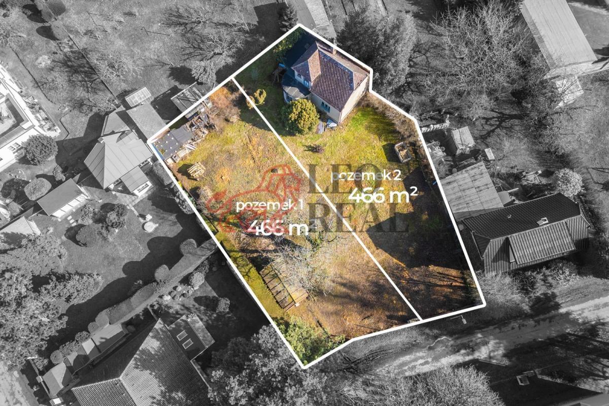 Pozemek, Újezd (4) hranice_pozemek 1 a pozemk 2.jpg