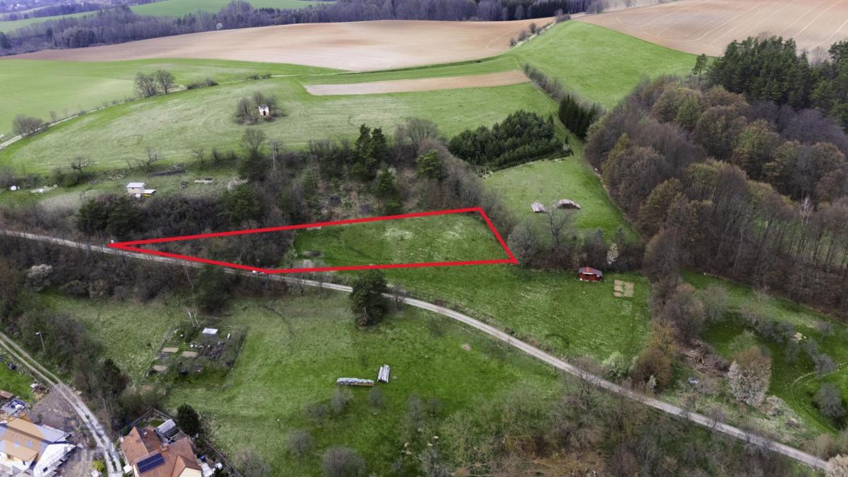 Prodeji stavebního pozemku pro bydlení o výměře 2.184 m2 v obci Letovice, okres Blansko