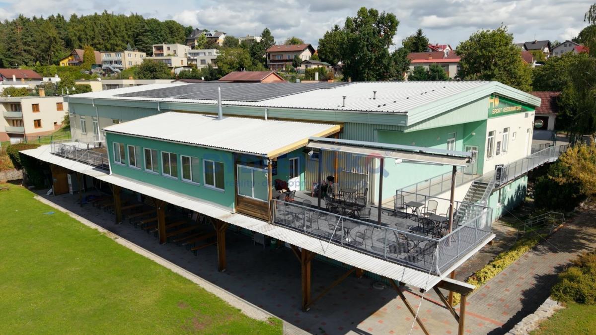 Prodej zaběhlého sportovního areálu HoSPORT, pozemek 14 509 m2, ulice Dolní, Staré Hodějovice