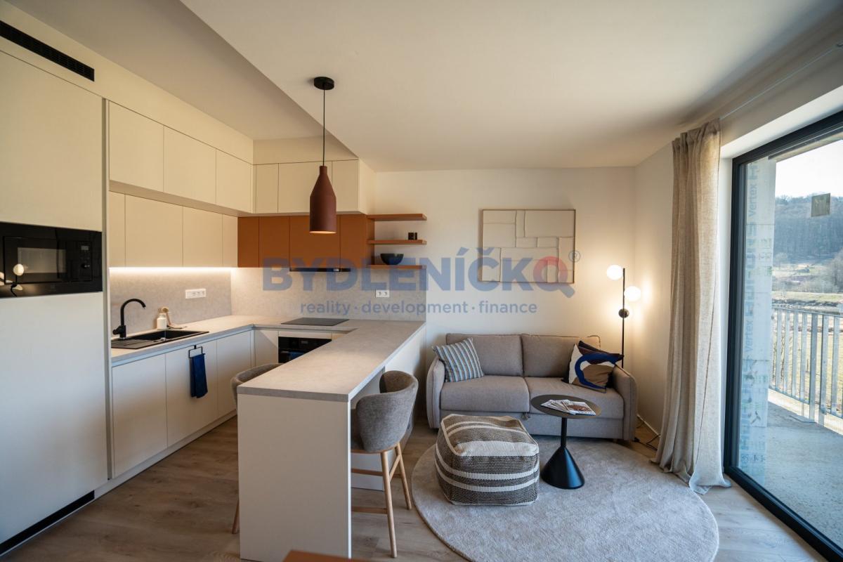 Prodej bytu 2+kk s balkonem, 54 m2, Hluboká nad Vltavou