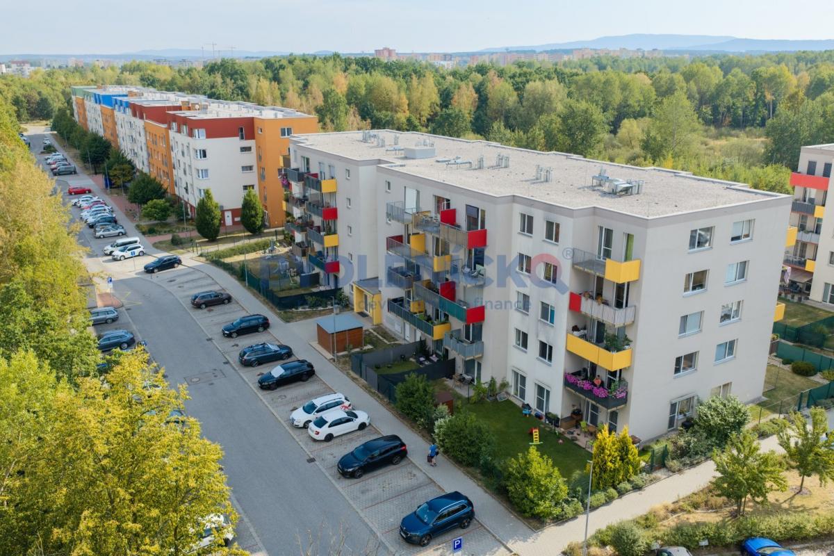 Prodej byt 1+kk u Vrbenských rybníků, 37 m2, předzahrádka 34 m2, Husova třída, České Budějovice