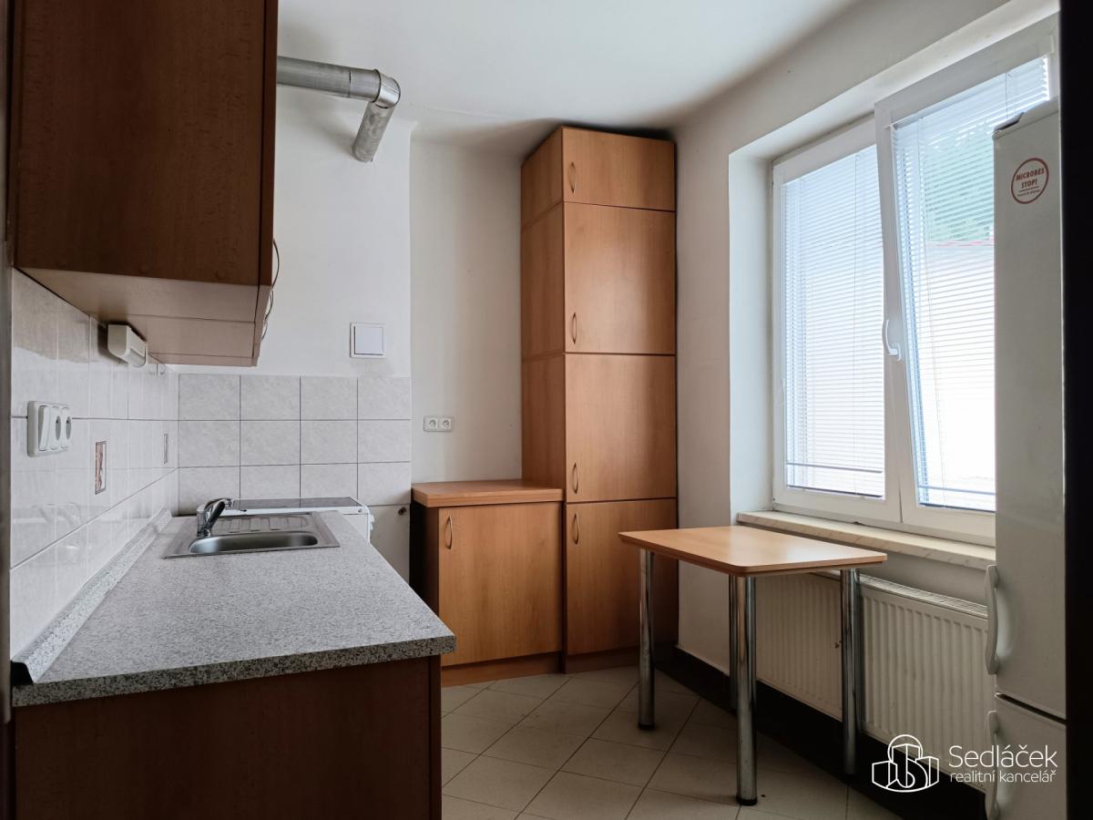 Byt 2+1 v Nejdku, Bratří Čapků