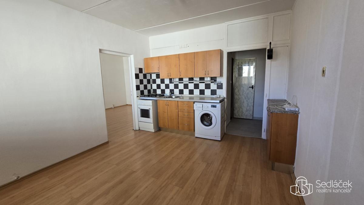 Byt 1+1 s balkonem k dlouhodobému pronájmu Sokolov.