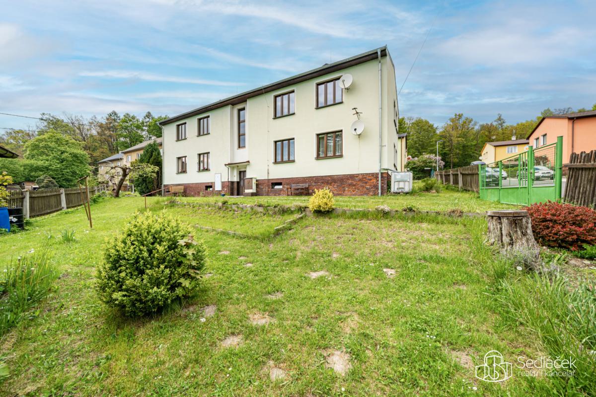 Byt 3+1 v Podlesí, Svatava se společnou zahradou