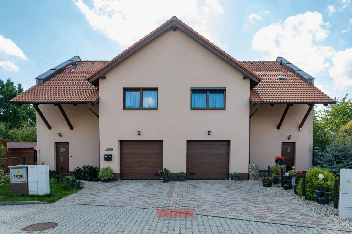 1 rodinny_dum_mnichovo_hradiste_prodej (2).jpg