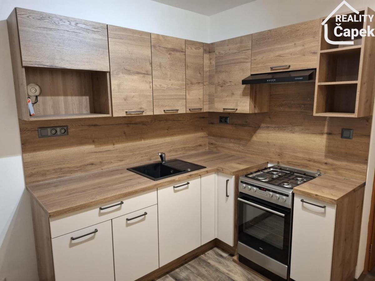 Pronájem 2+1, Ostrava - Zábřeh, Hulvácká