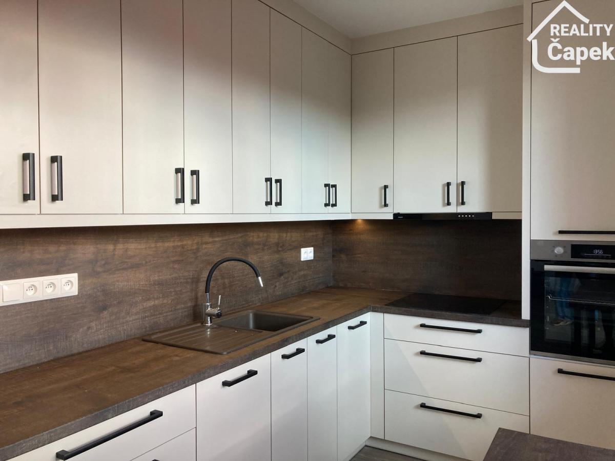 Pronájem 1+1, Ostrava - Poruba, ulice Sokolovská