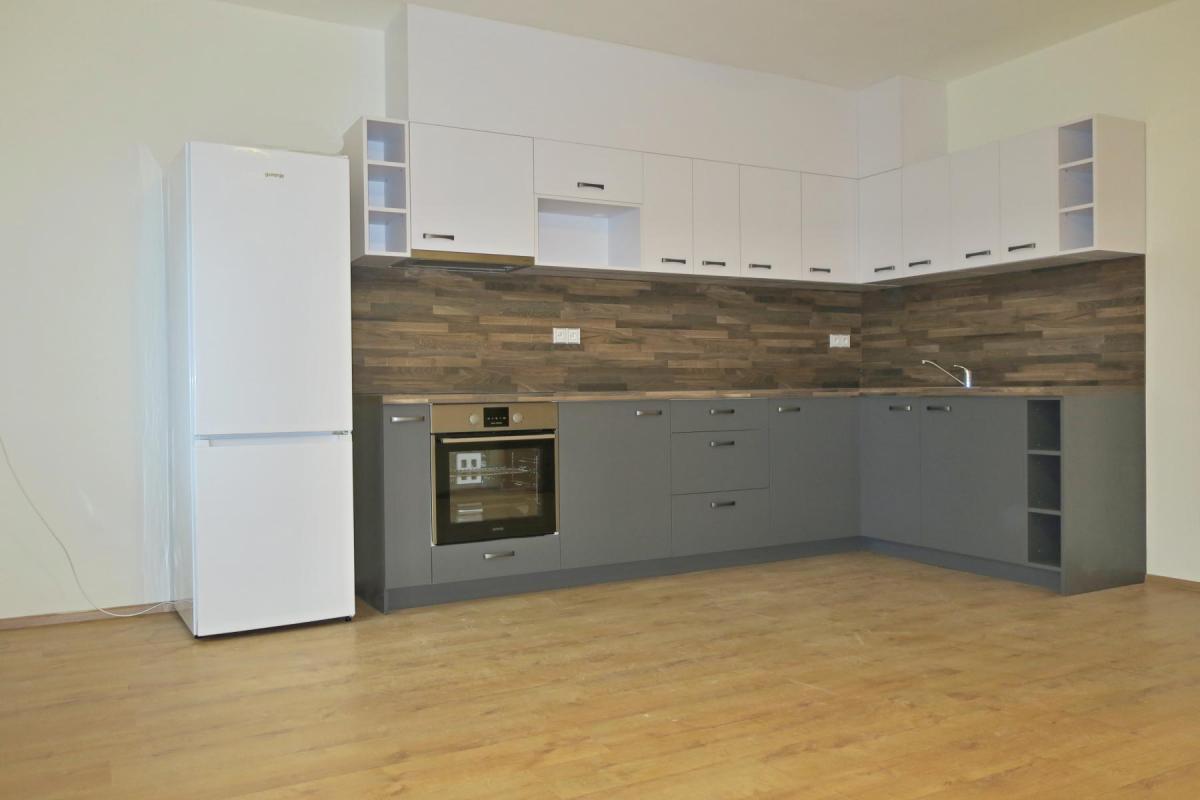 Pronájem cihlového bytu 2+kk s balkonem v Brně - Řečkovicích