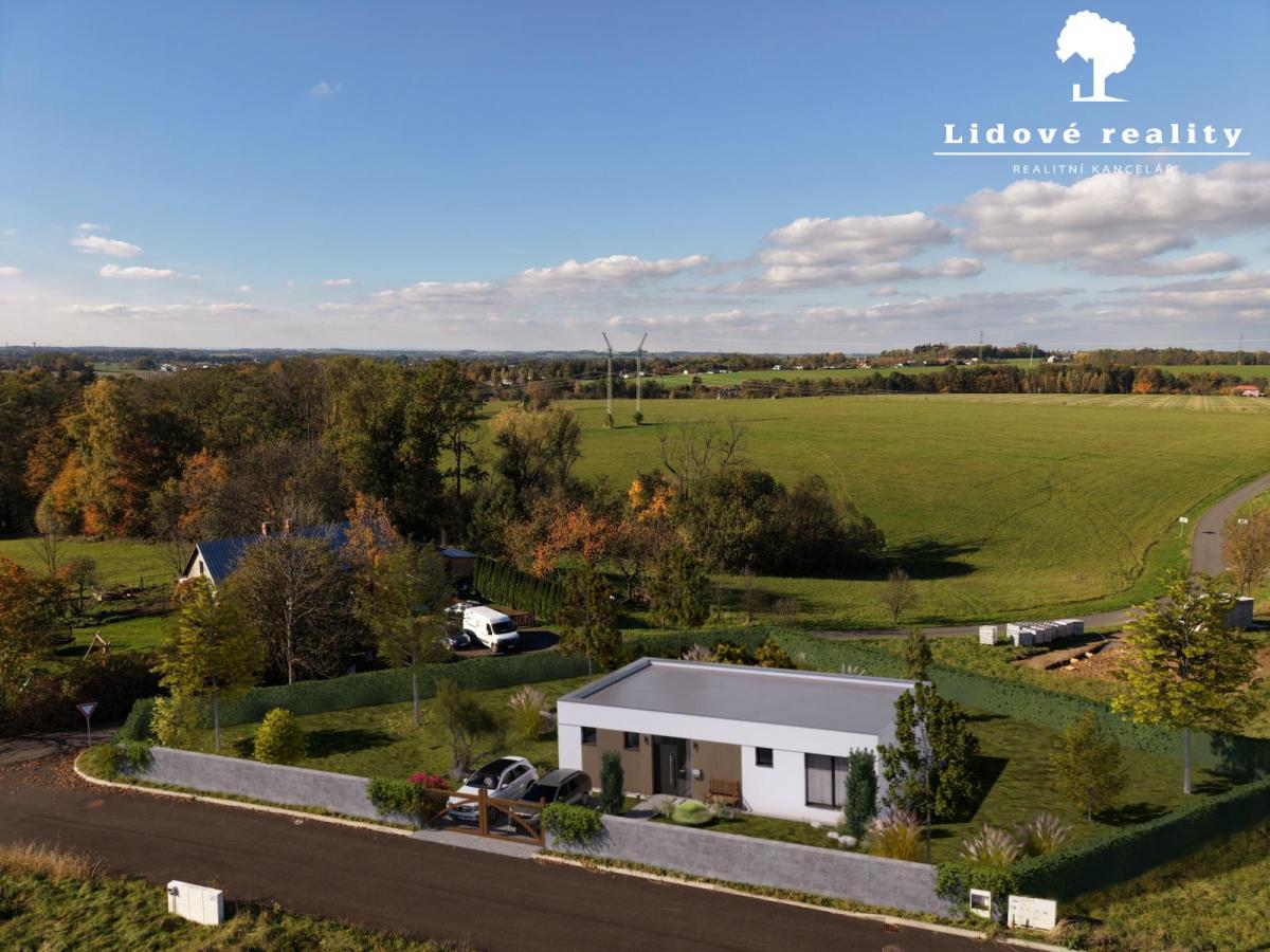 Prodej stavebního pozemku 1042 m2  Dolní Tošanovice