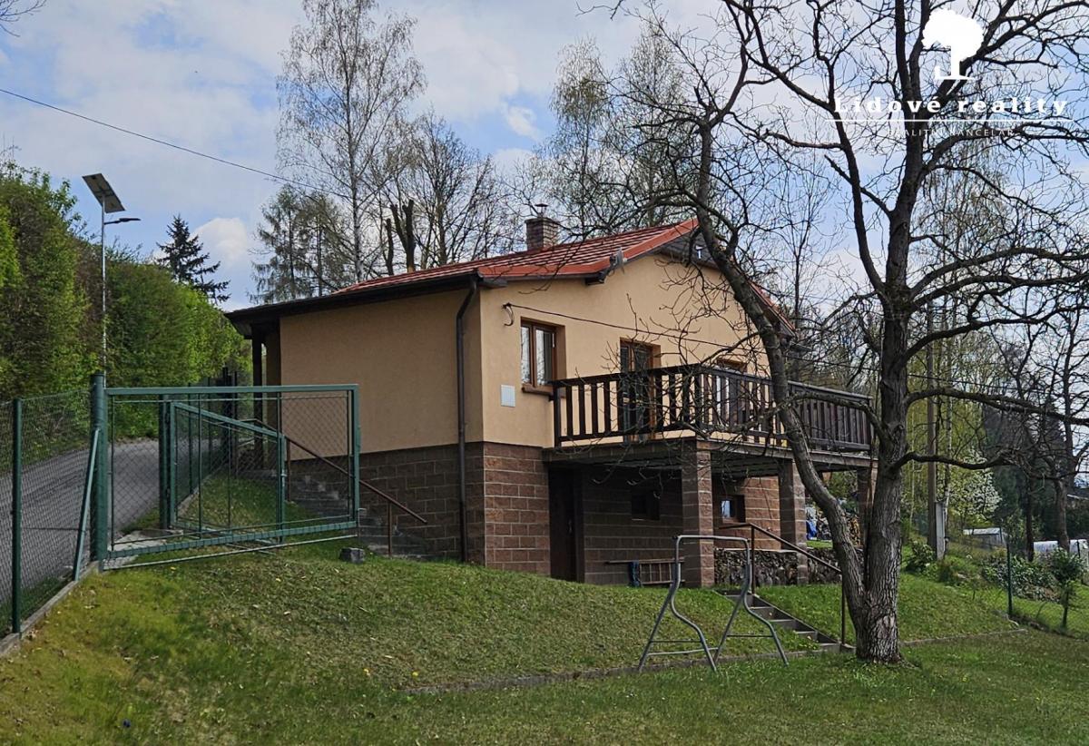 Prodej chaty 50 m2, pozemek 548 m2 Baška