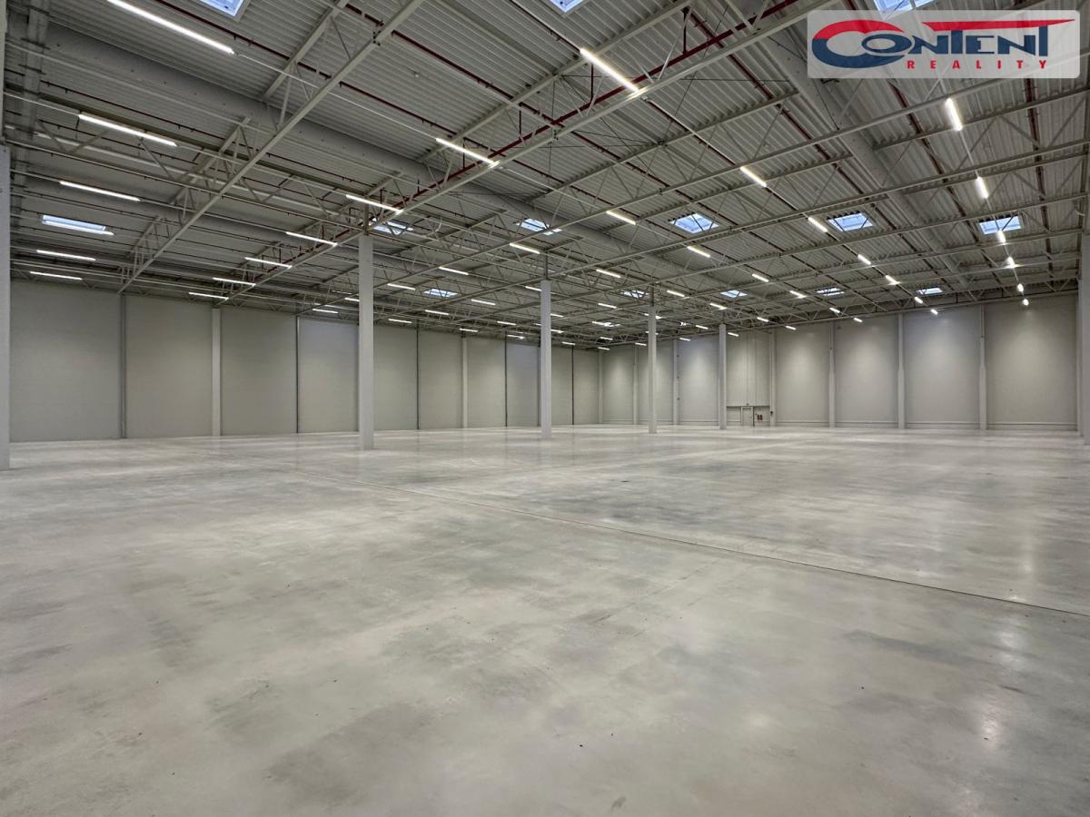 Pronájem skladu, výrobních prostor 6.800 m², Ostředek, D1