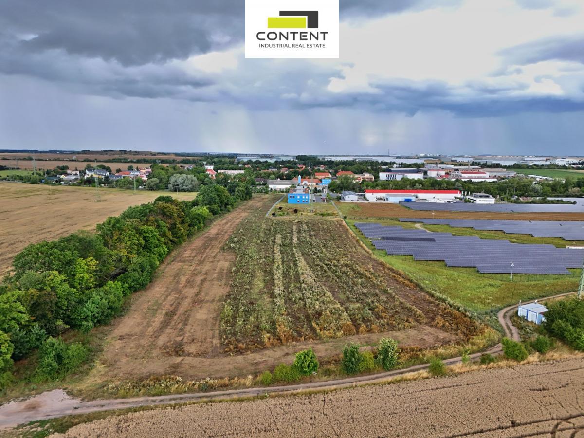 Prodej komerčního pozemku 10.747 m², Chrášťany, D0, D5