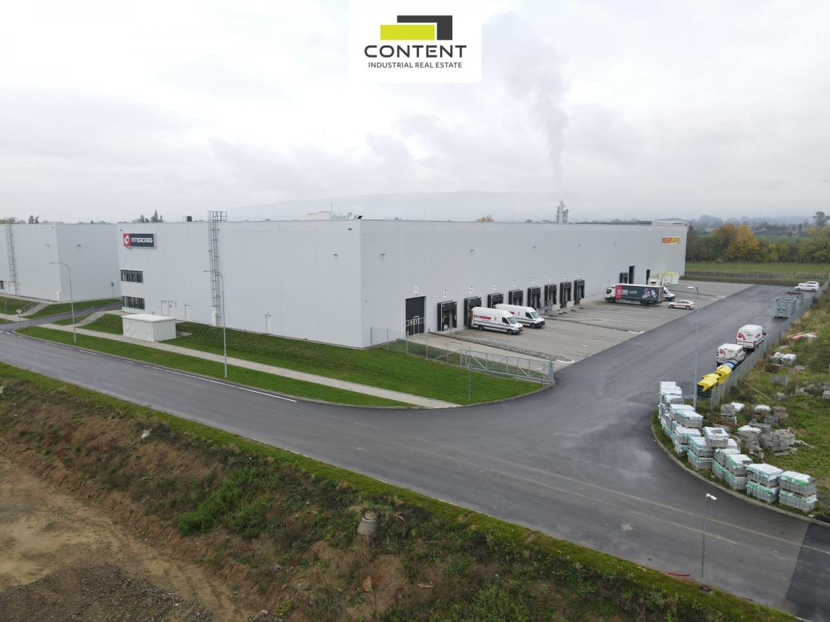 Pronájem skladu, výrobních prostor 10.994 m², Lipník, D1 Olomouc
