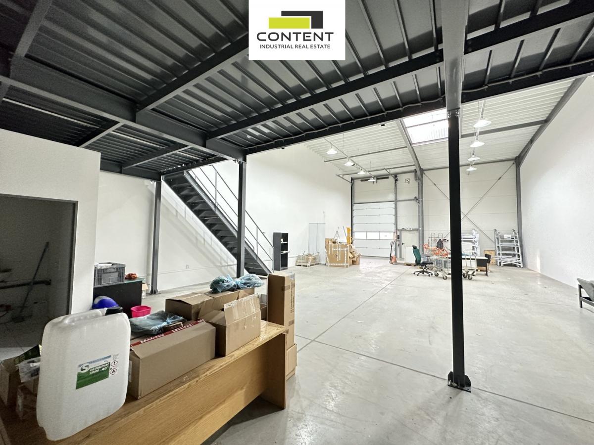 Pronájem skladu nebo výrobních prostor 270 m², Zápy