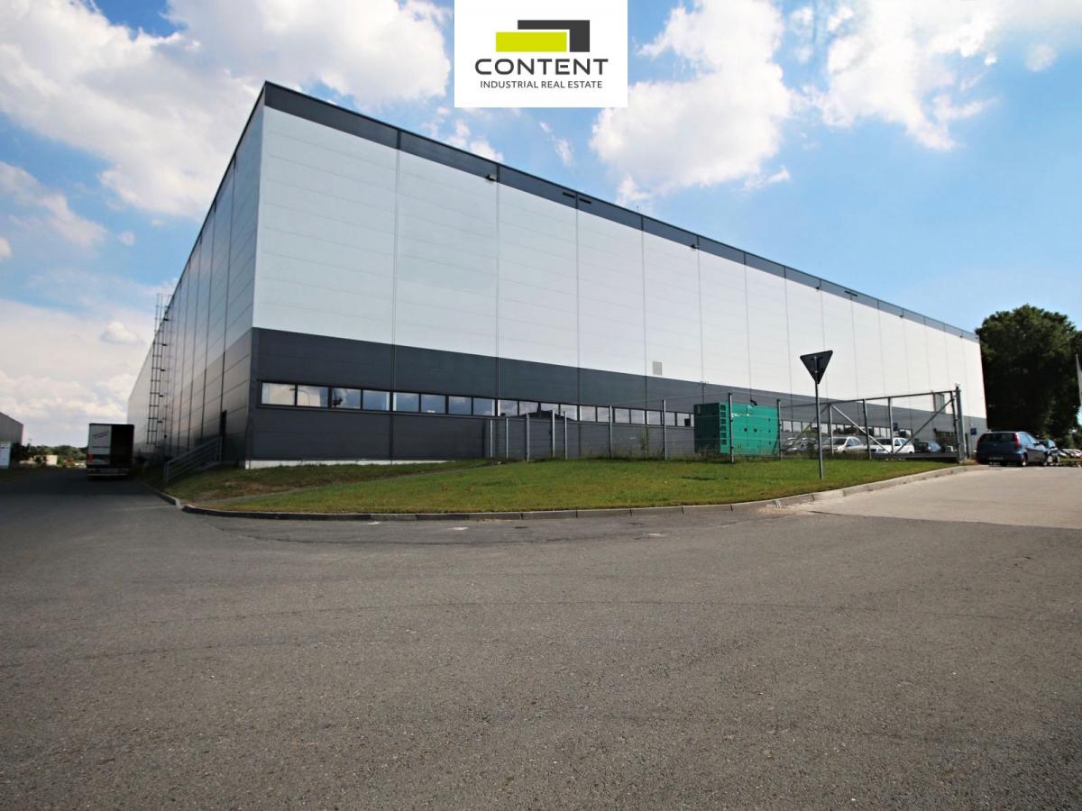 Pronájem skladu, výrobních prostor 7.325 m², Solnice