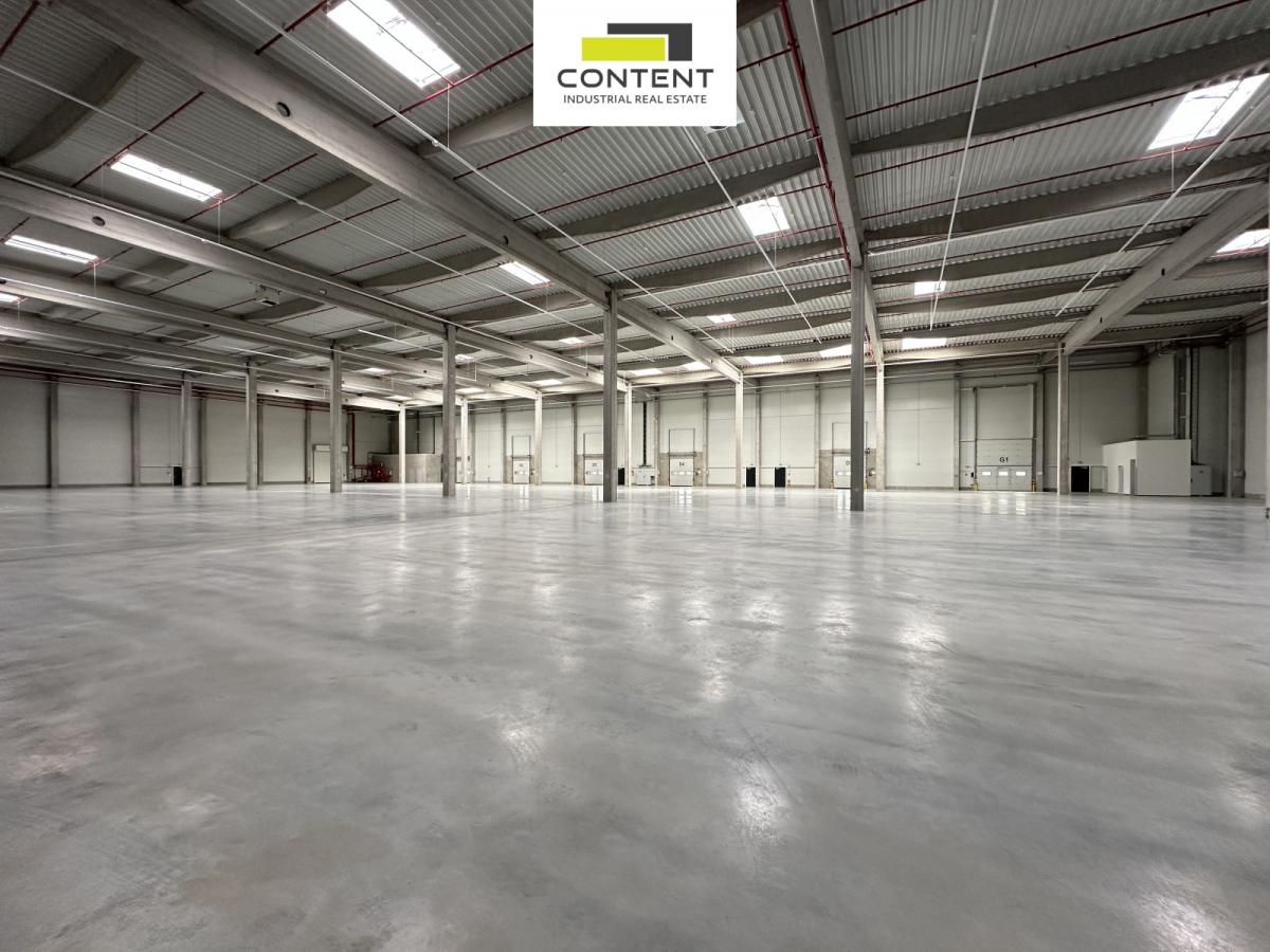 Pronájem skladu, výrobních prostor 9.775 m², Praha 10 - Hostivař