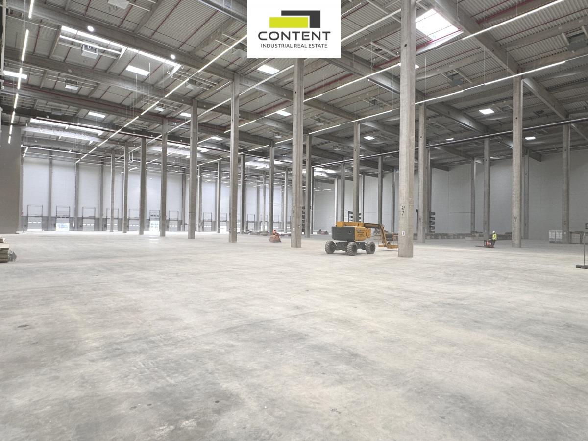 Pronájem skladových, výrobních prostor 13.389 m², Cheb, D6