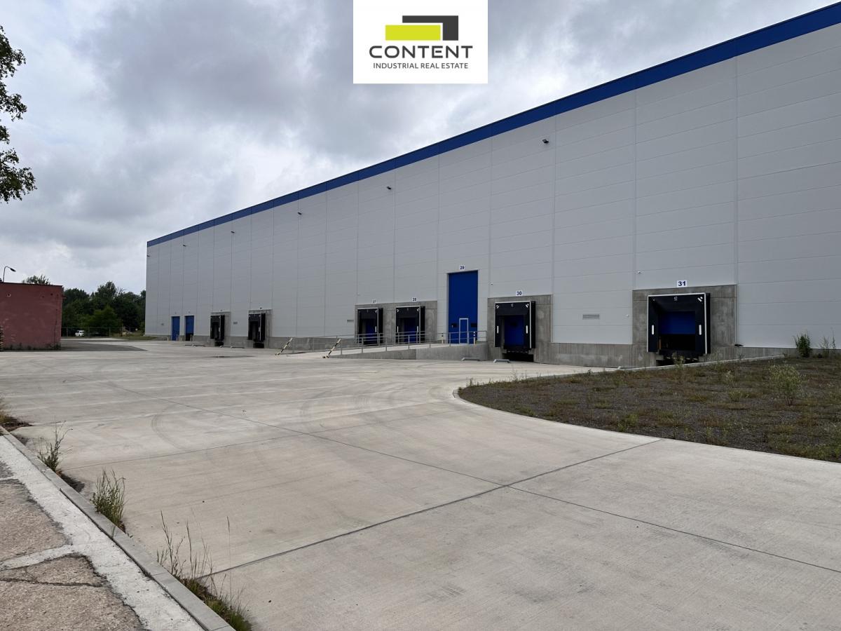 Pronájem skladu, výrobních prostor 3.000 m², Hradec Králové