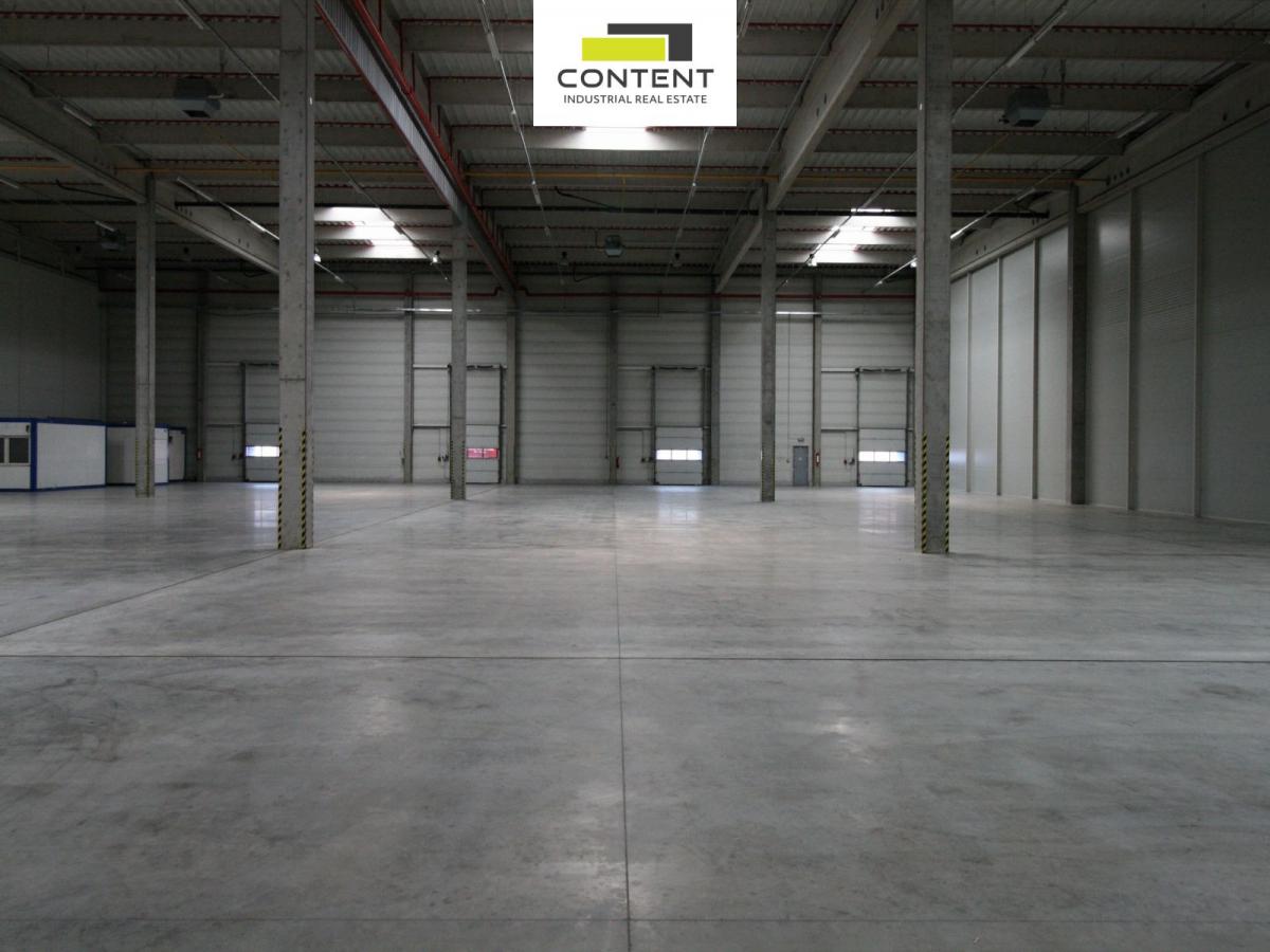 Pronájem skladu, výrobních prostor 2.342 m², Zdiby D8