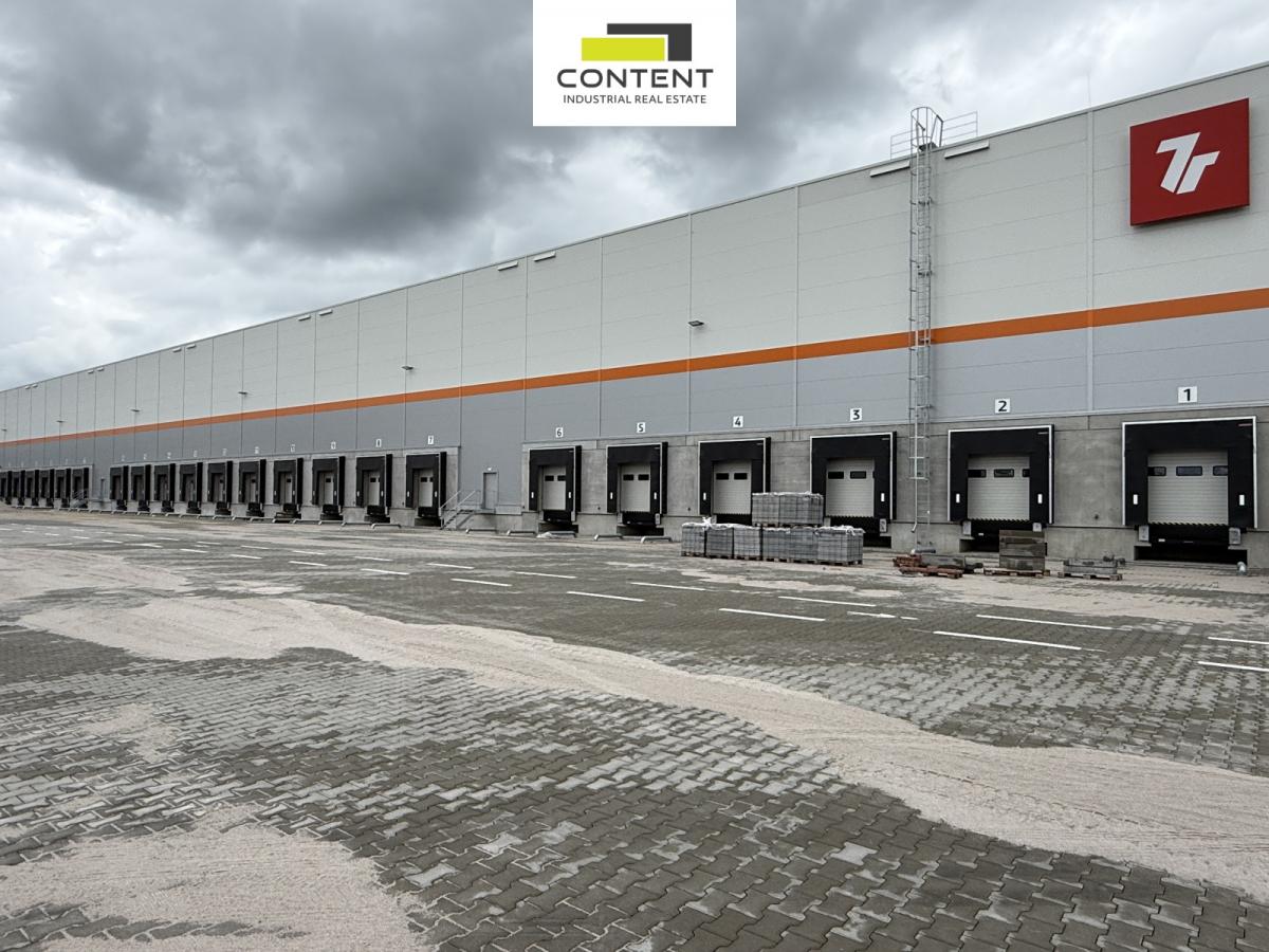 Pronájem skladu, výrobních prostor 11.500 m², Soběslav, D3