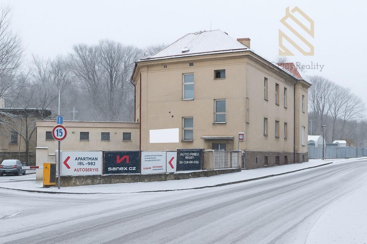 WhatsApp Image 2025-12-04 at 10.37.09.jpeg