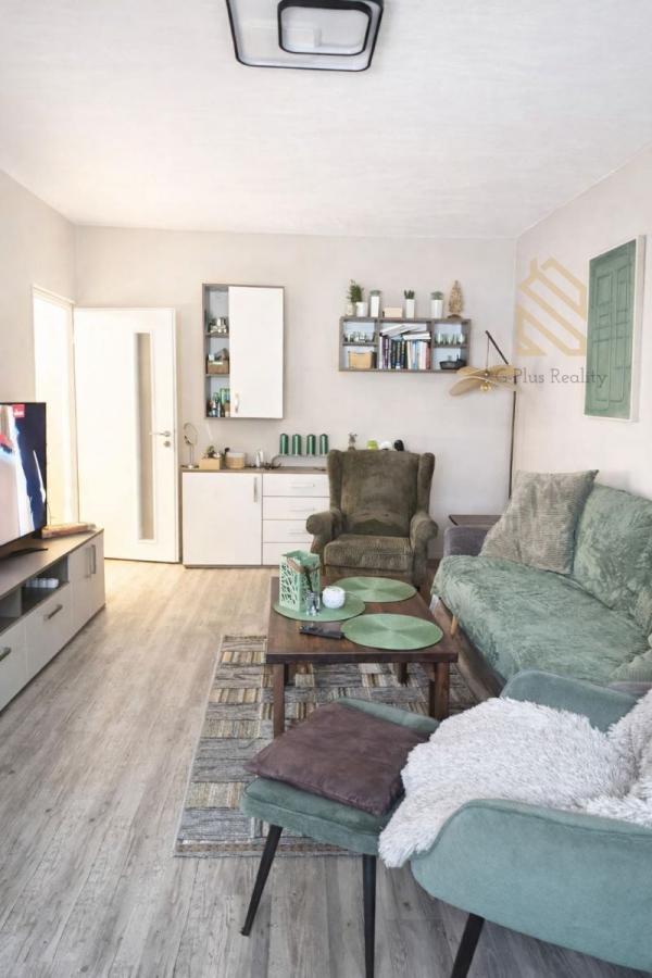 NOVAAA 3333 5555.jpg