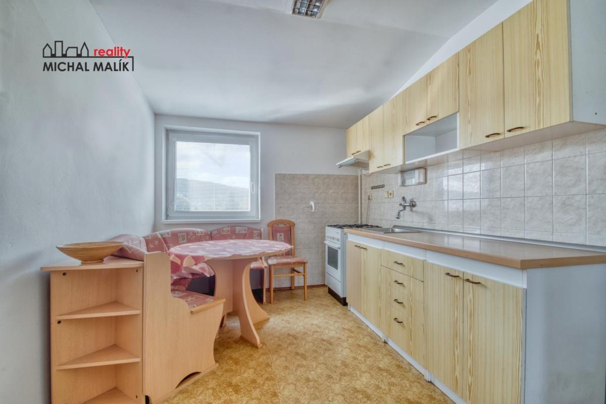 Prodej bytu 2+1 49 m2 se zahrádkou 150 m2, Trávnická, Hranice